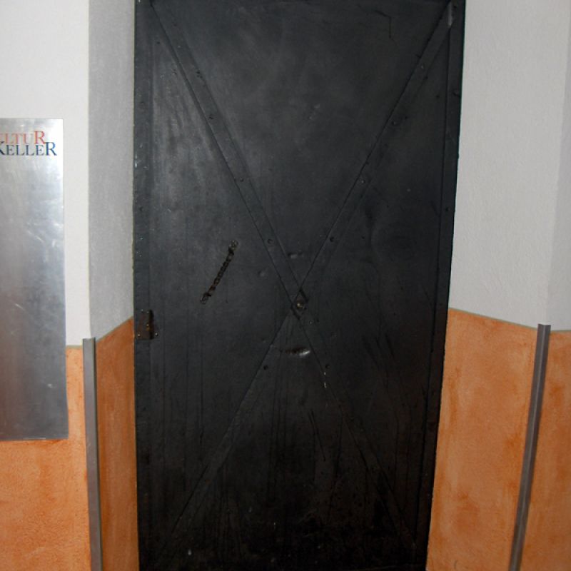 2.JPG
